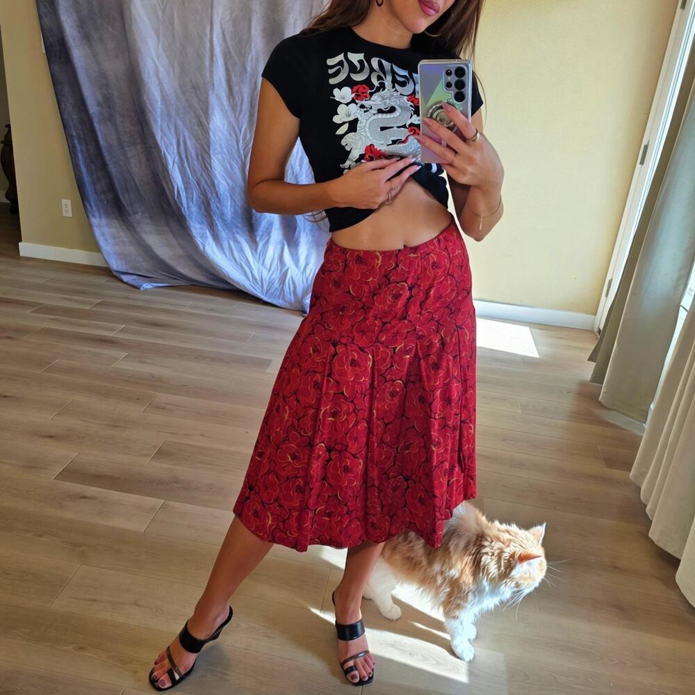 Vintage harolds red floral pleated
